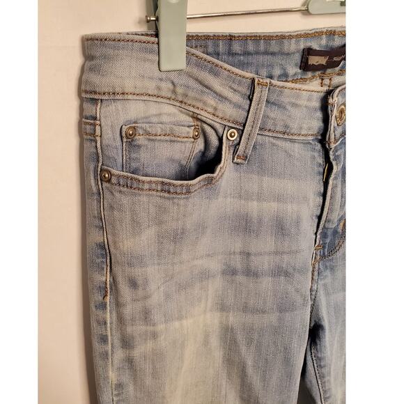 Levi's Slight Curve Classic Rise Straight Light Blue Denim Jeans Size 6 / 28 - Picture 4 of 10